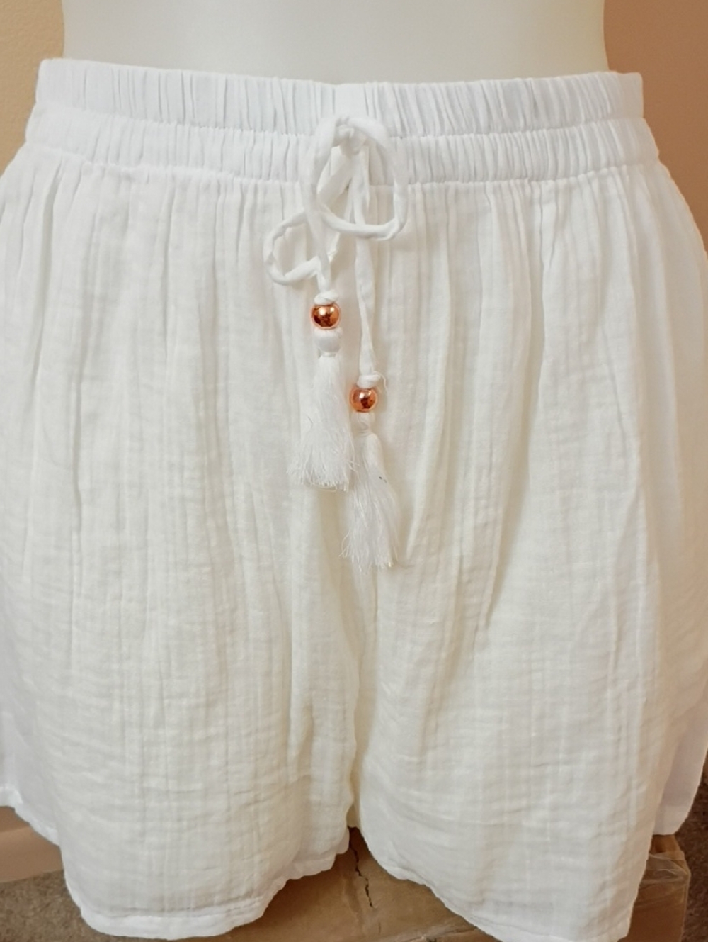 Women’s White Gauze Drawstring Bermuda Shorts Inseem 2 Inches NWT
